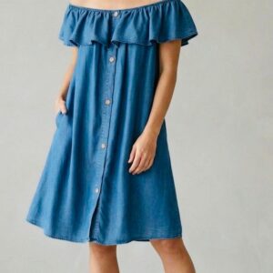 ROBE AVEC BOUTONS
